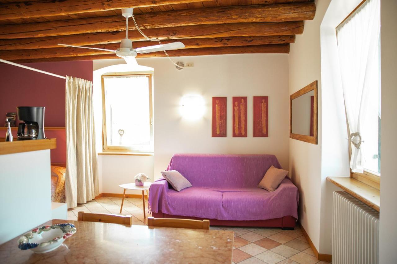 Agriturismo Le Ginestre 拉齐塞 外观 照片